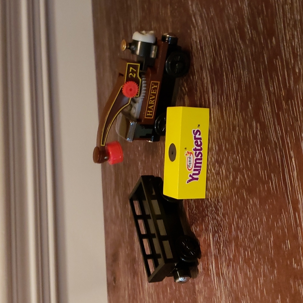VINTAGE! Thomas & Friends Harvey & Yoplait cargo car NEW! COLLECTABLE! - Picture 3 of 4